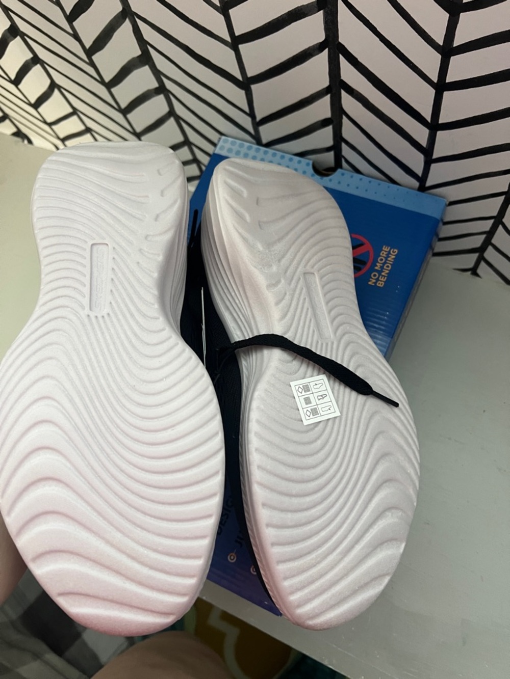Skechers Black and White Lite-Foam Swift Fit Men's Athletic Sneakers - Picture 6 of 6